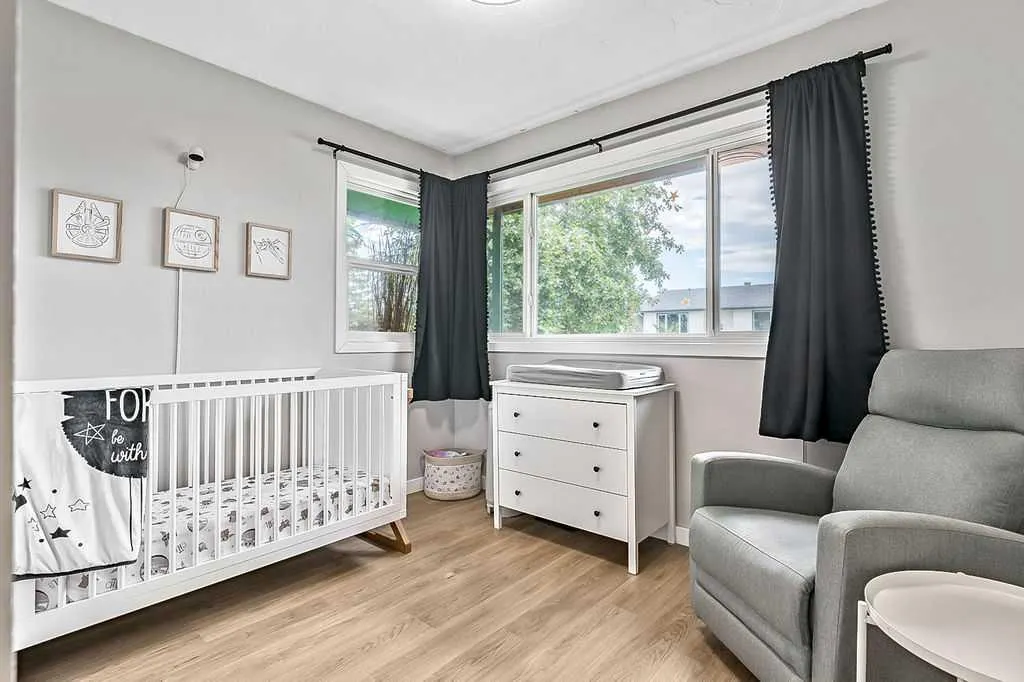 127 Thorson Crescent