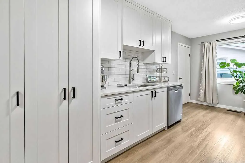 127 Thorson Crescent
