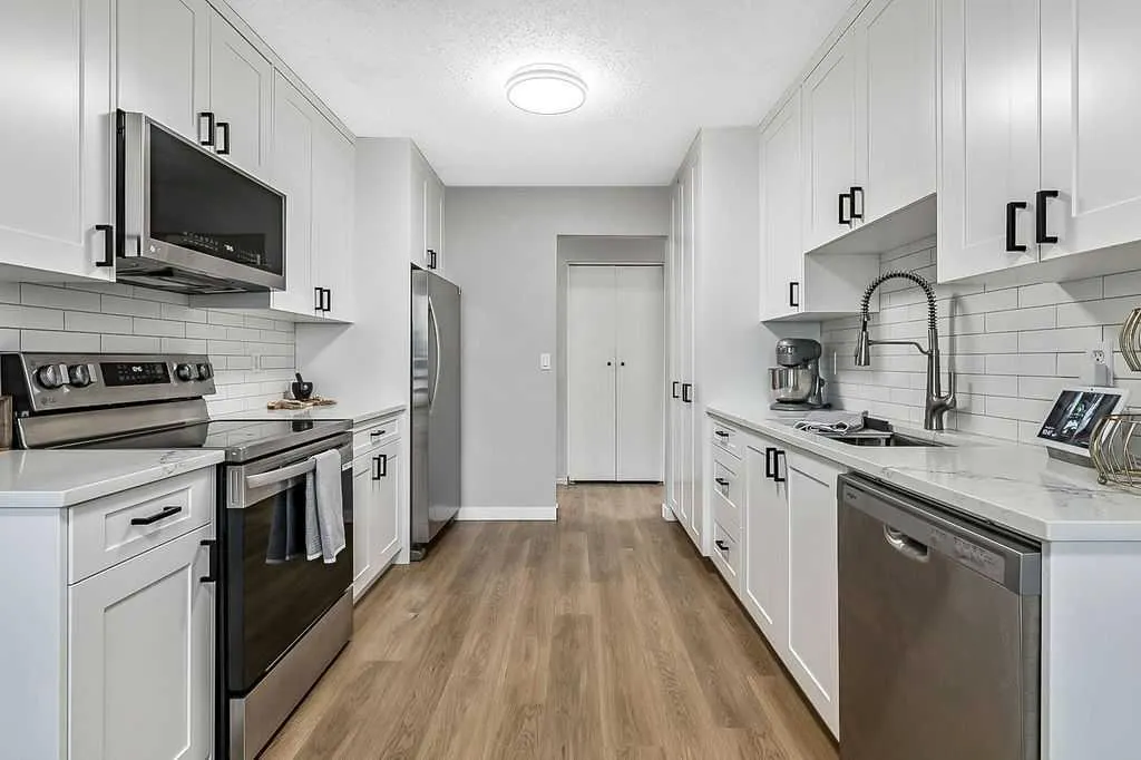 127 Thorson Crescent