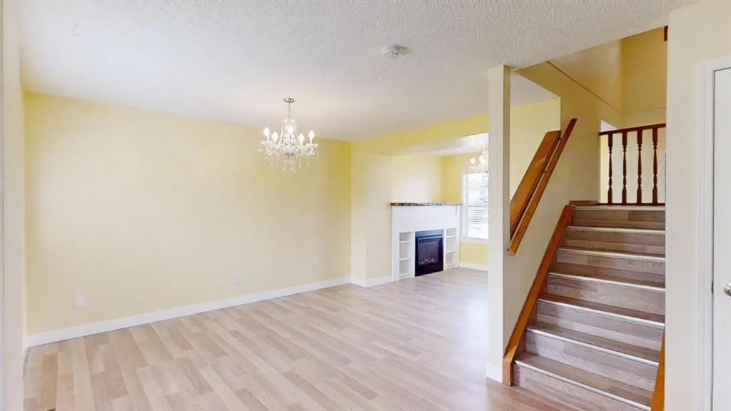53 Cimarron Meadows Close
