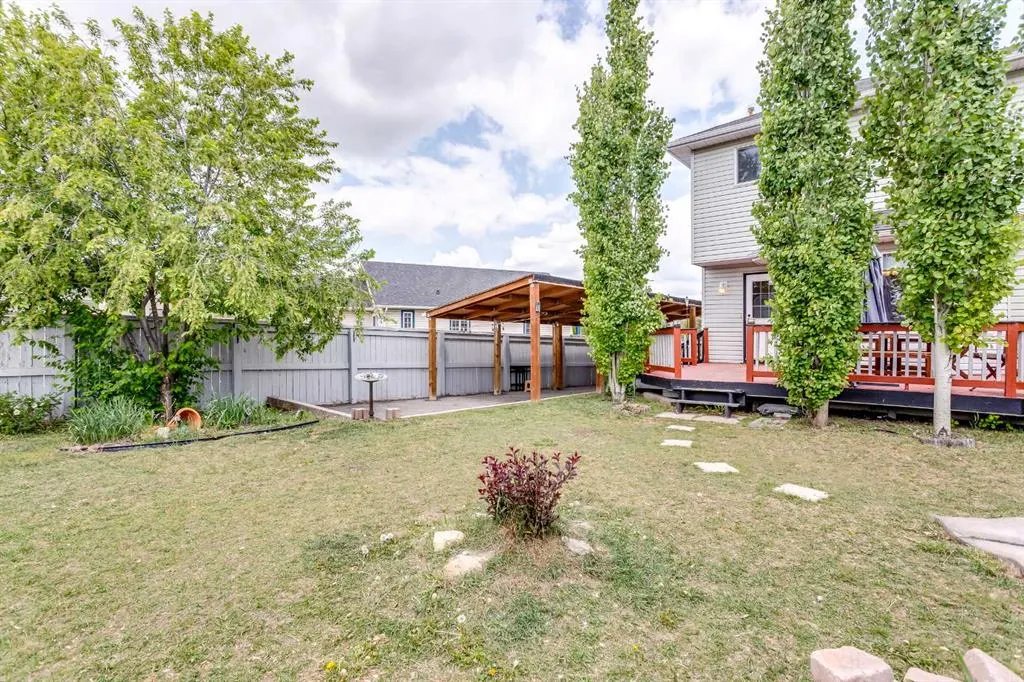 140 Covewood Green NE