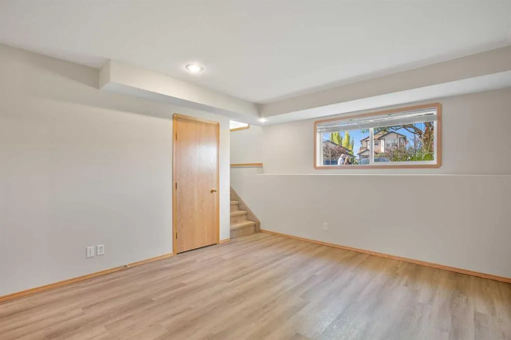 83 Doherty Close