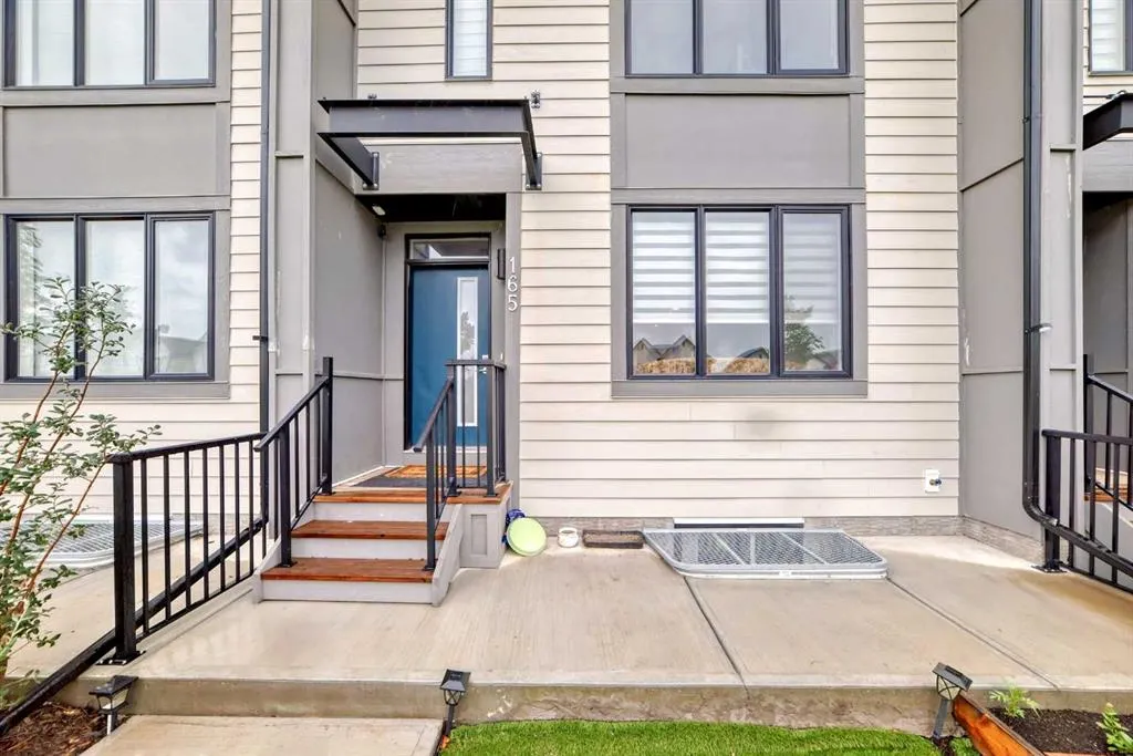 165 Southpoint Greenway SW
