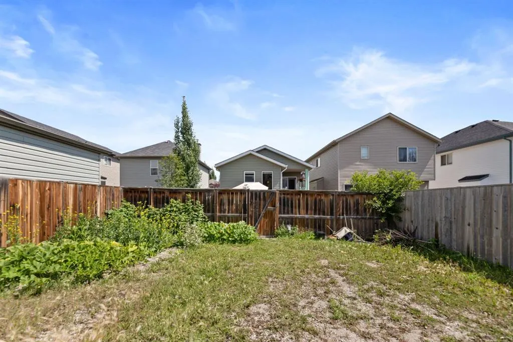 232 Covebrook Close NE