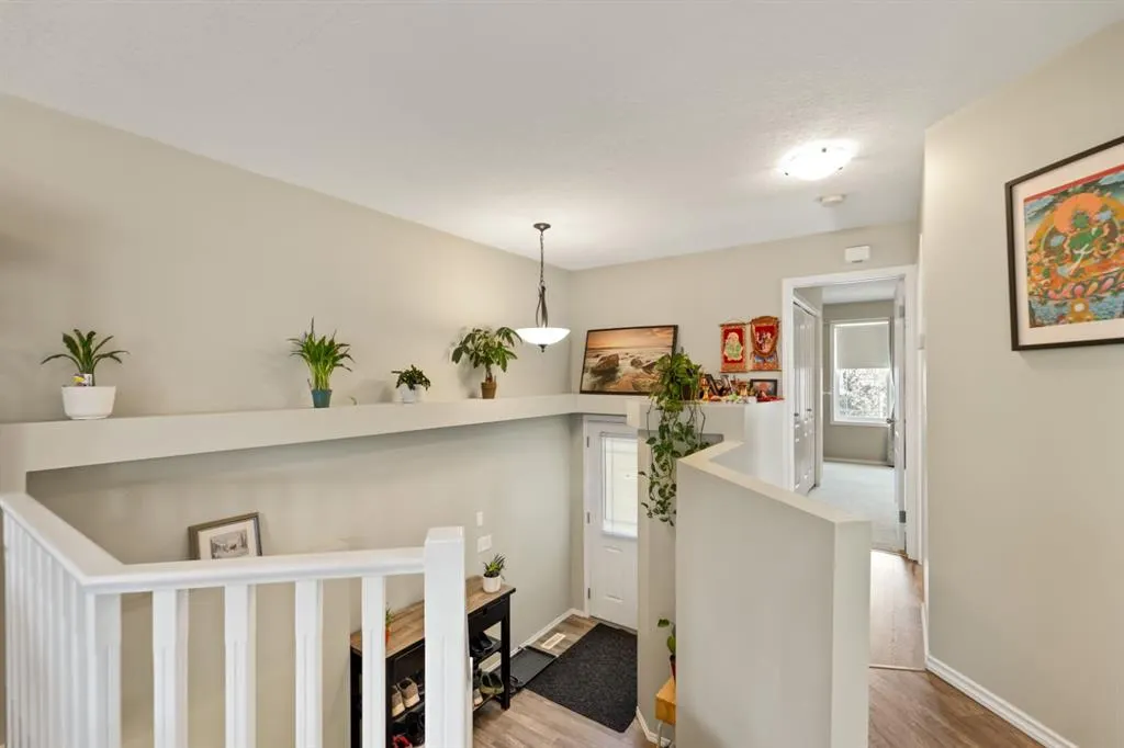 232 Covebrook Close NE