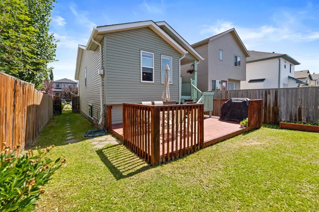 232 Covebrook Close NE