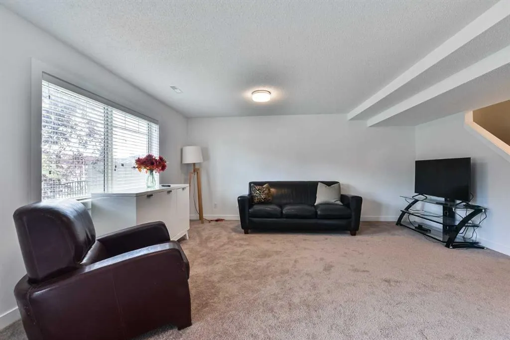 235 Rocky Vista Circle NW
