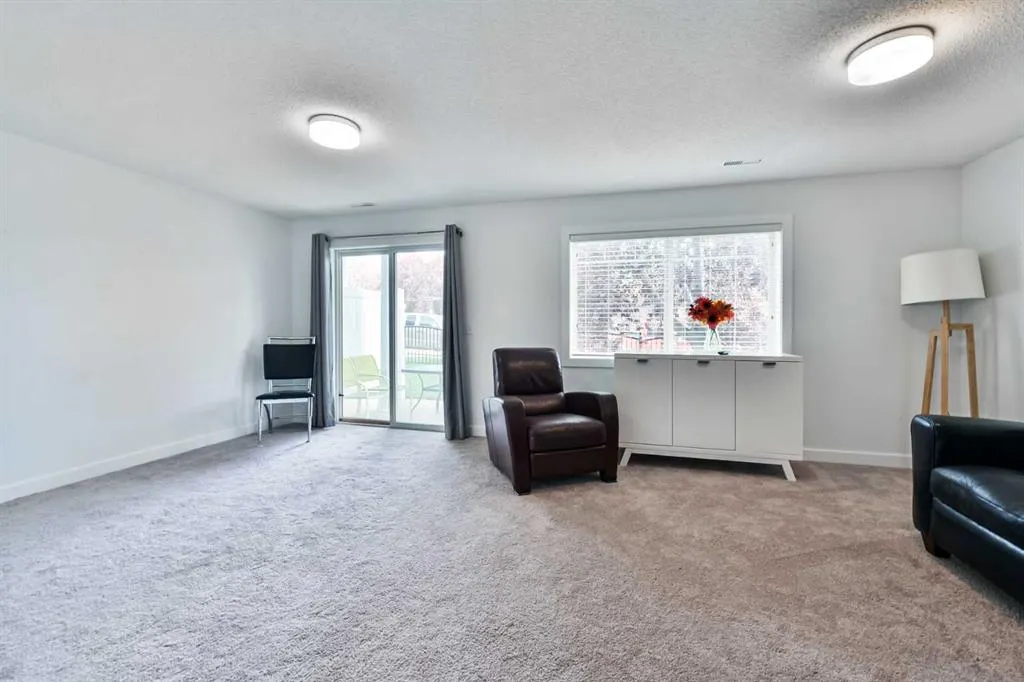 235 Rocky Vista Circle NW