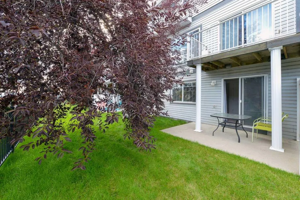 235 Rocky Vista Circle NW