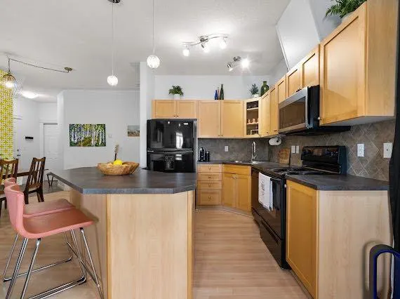 825 Mcdougall Road NE, #301