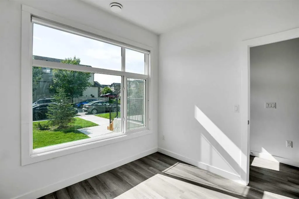 105 Panatella Square NW