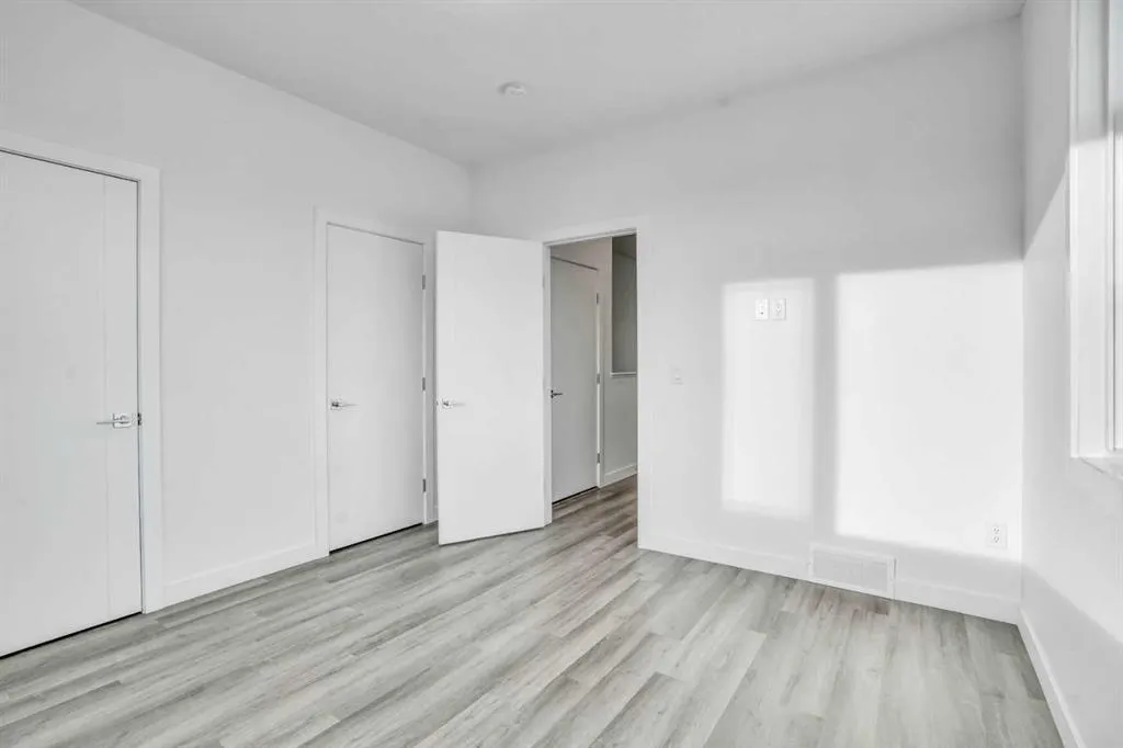 105 Panatella Square NW