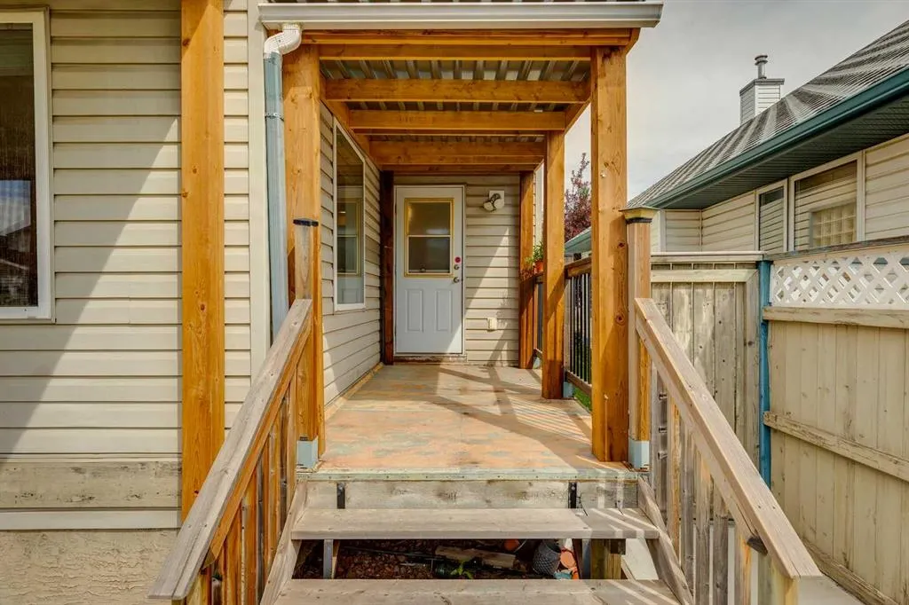 47 Erin Grove SE