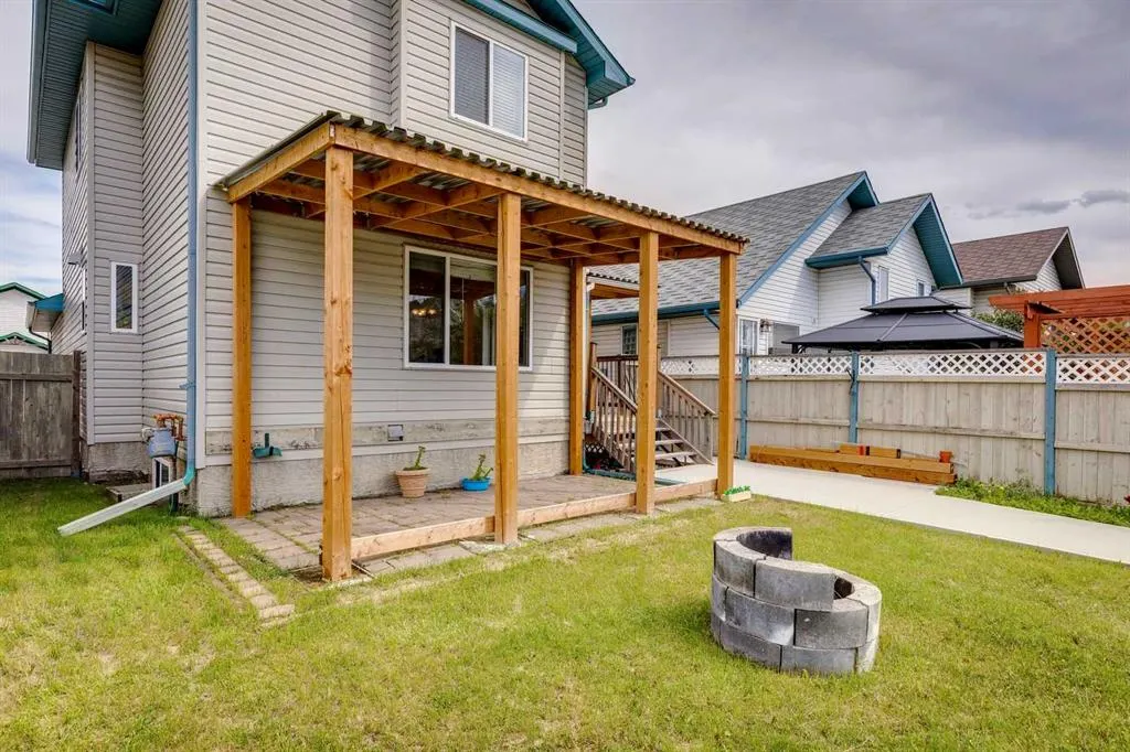 47 Erin Grove SE