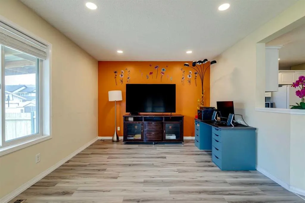 47 Erin Grove SE