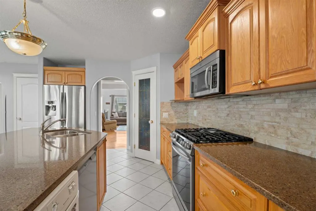 857 West Chesteremere Drive