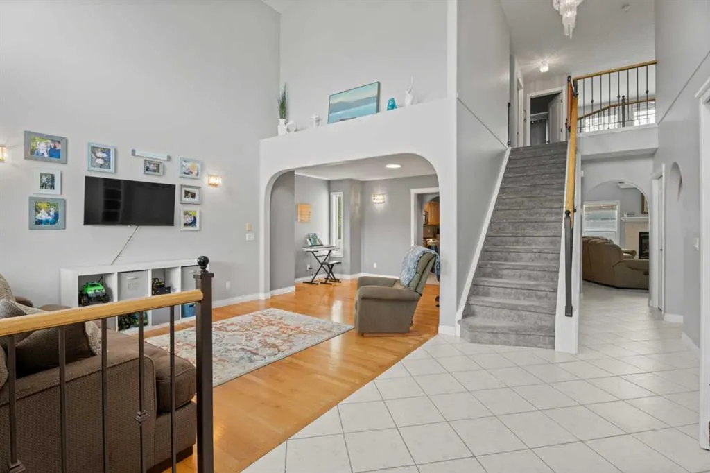 857 West Chesteremere Drive