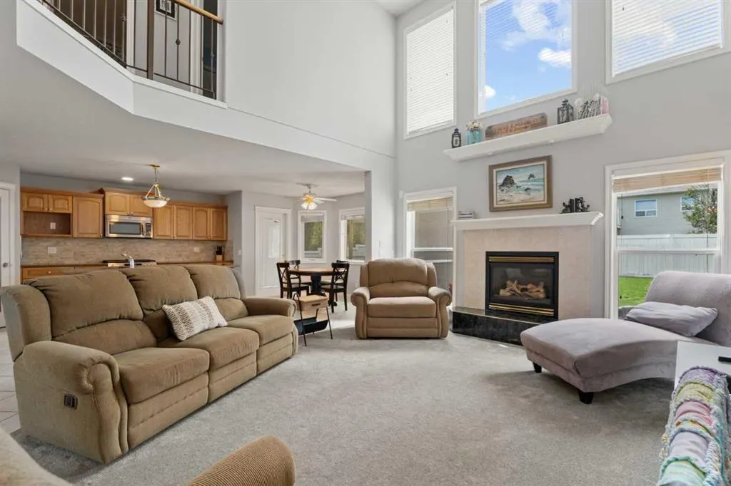 857 West Chesteremere Drive