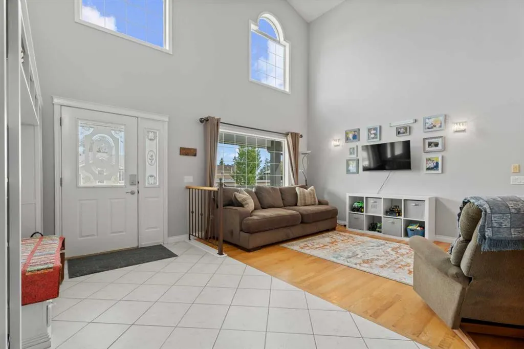 857 West Chesteremere Drive