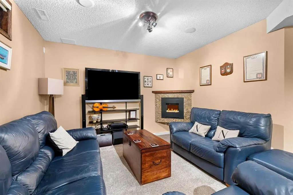 69 Gleneagles Close