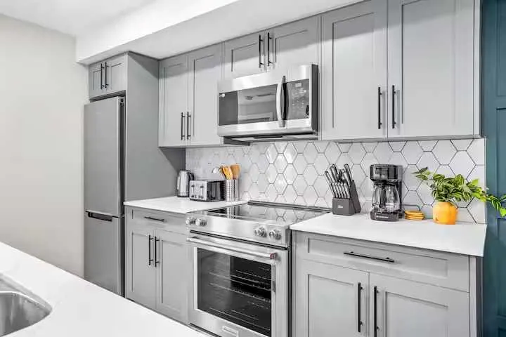 1106 Bow Valley Trail, #113