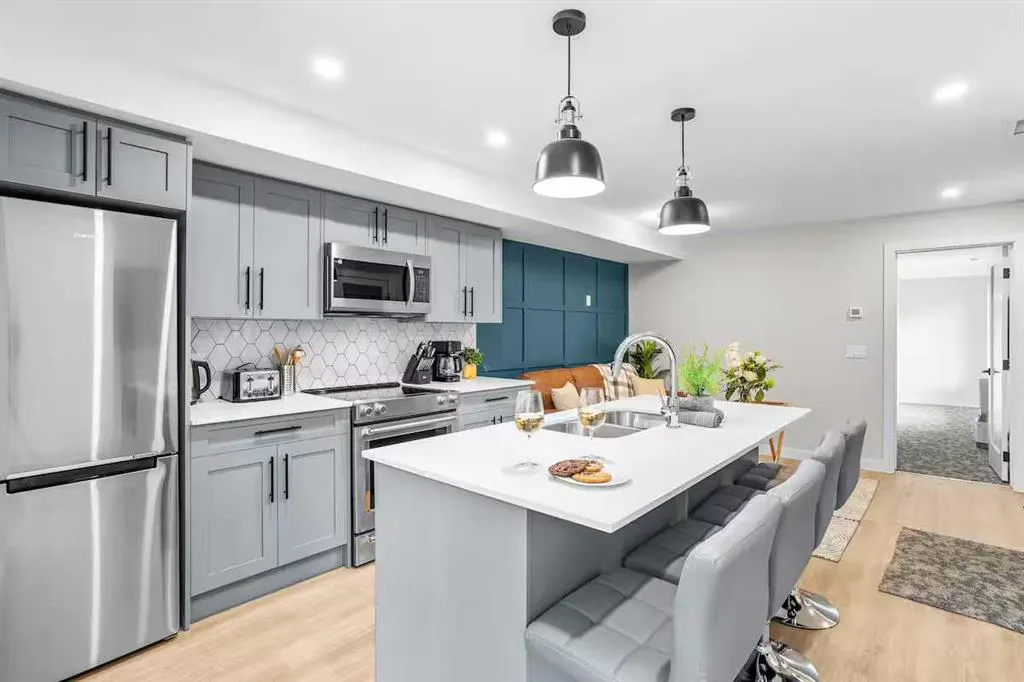 1106 Bow Valley Trail, #113