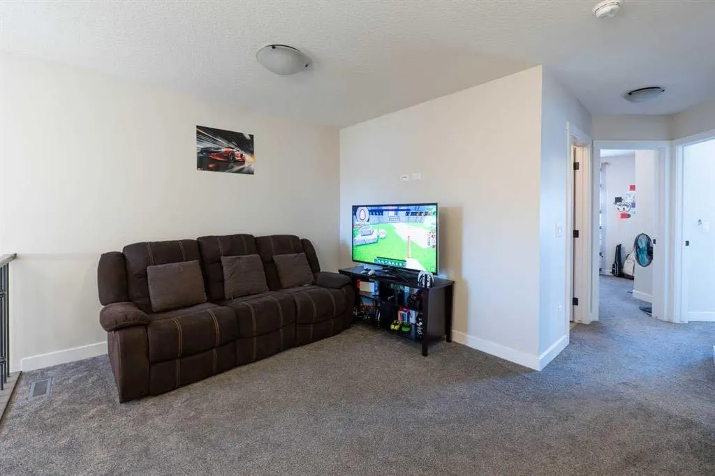 292 Homestead Grove NE