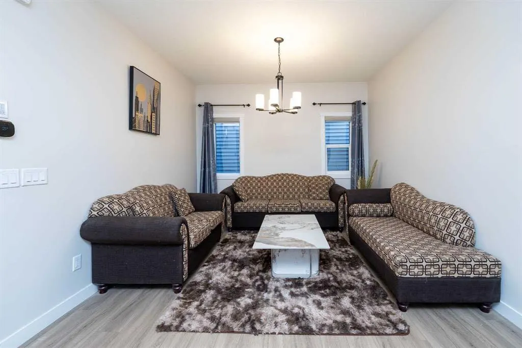 292 Homestead Grove NE