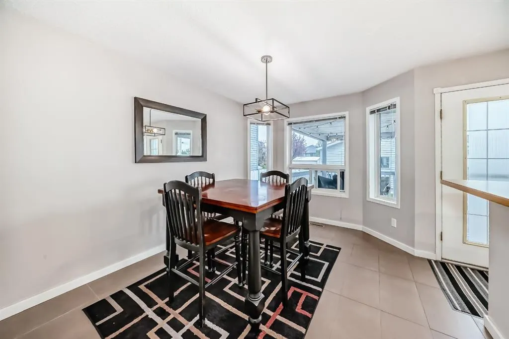 9747 Harvest Hills Link NE