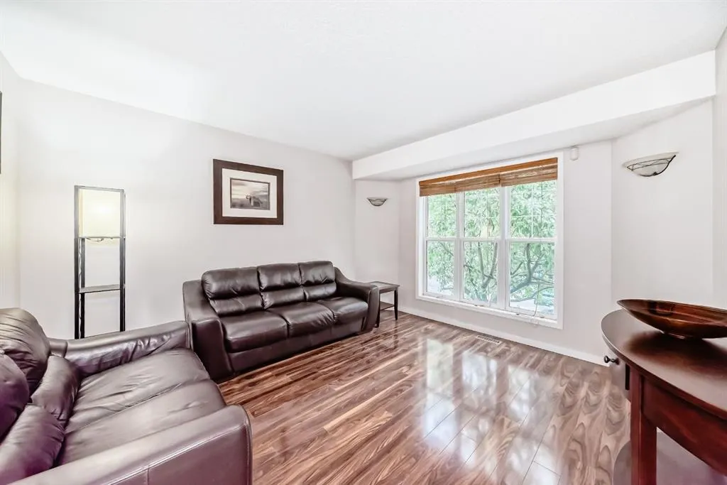 9747 Harvest Hills Link NE