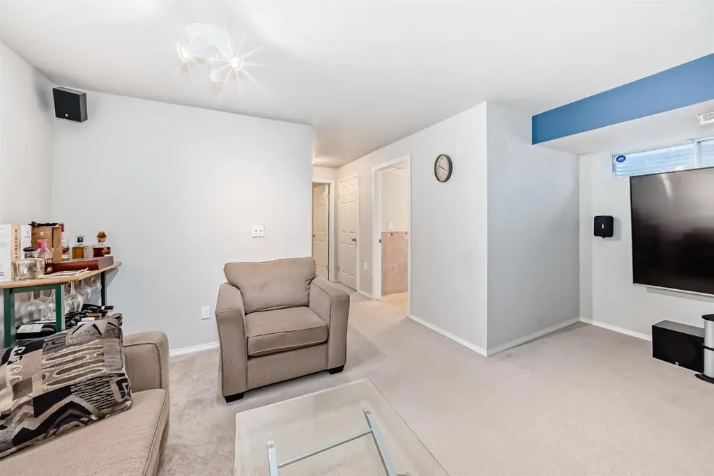 9747 Harvest Hills Link NE