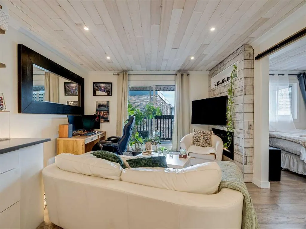 104 24 Avenue SW, #406