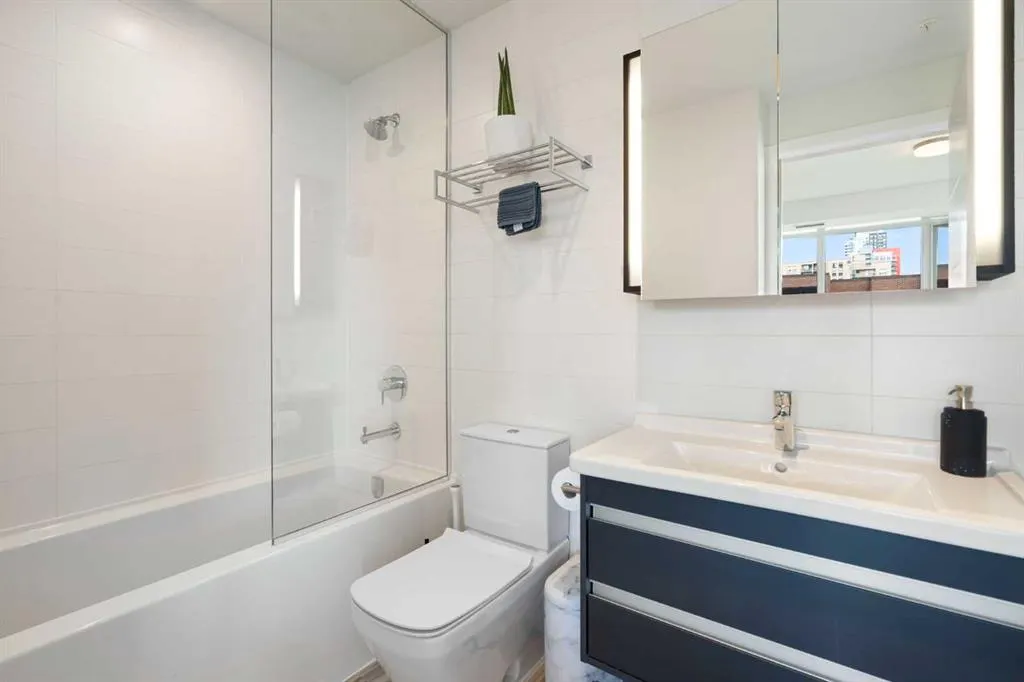 930 16 Avenue SW, #602
