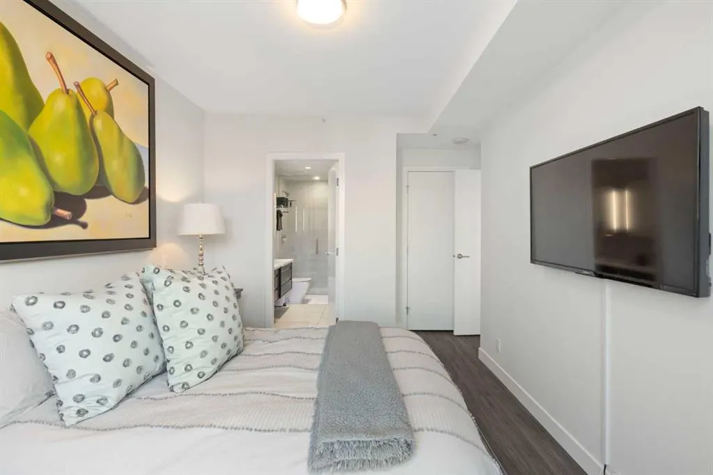 930 16 Avenue SW, #602