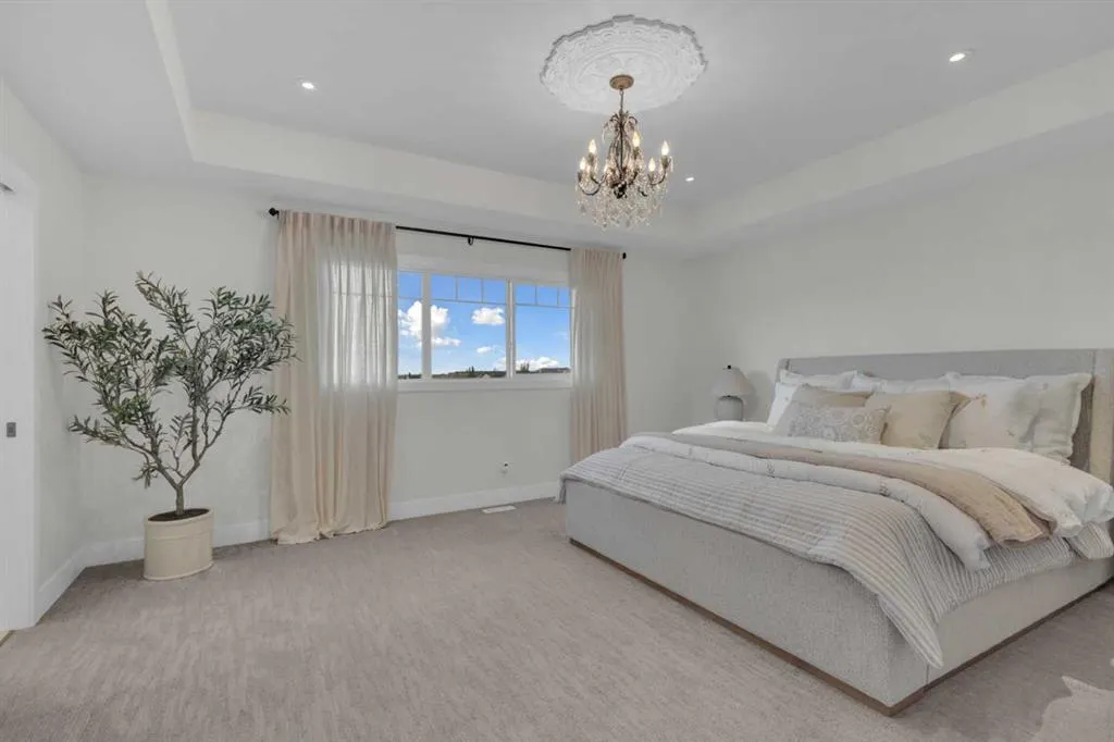 60 Thompson Crescent