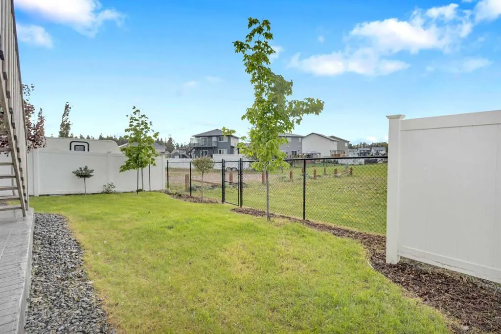 60 Thompson Crescent