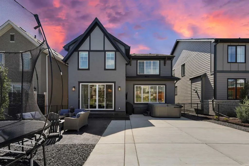 244 Marina Grove SE
