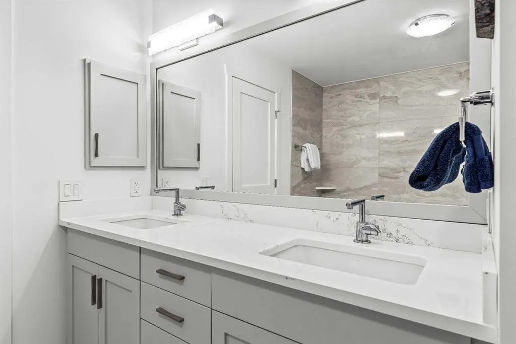 101 Armstrong, #2