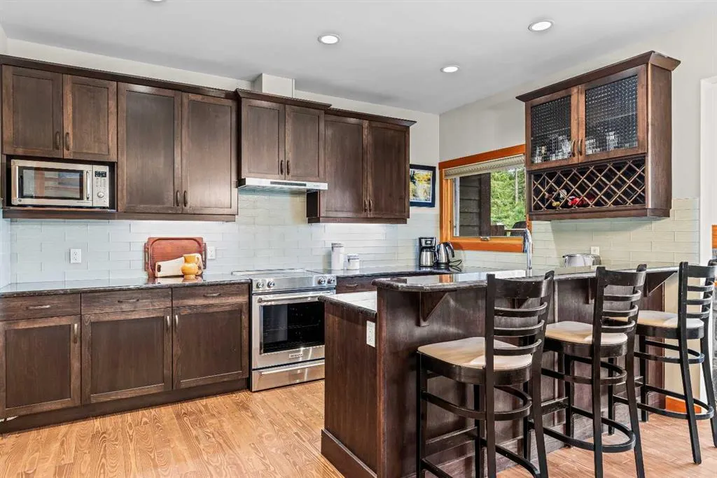 101 Armstrong, #2