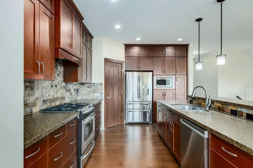 94 Tuscany Summit Green NW