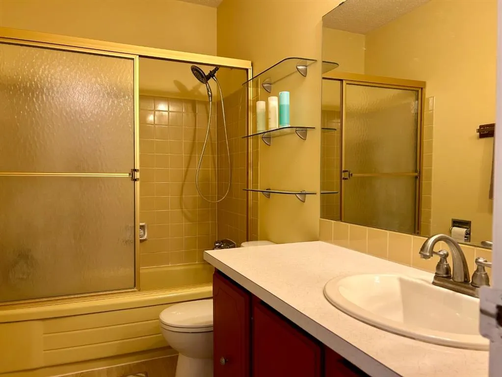 4940 39 Avenue SW, #71