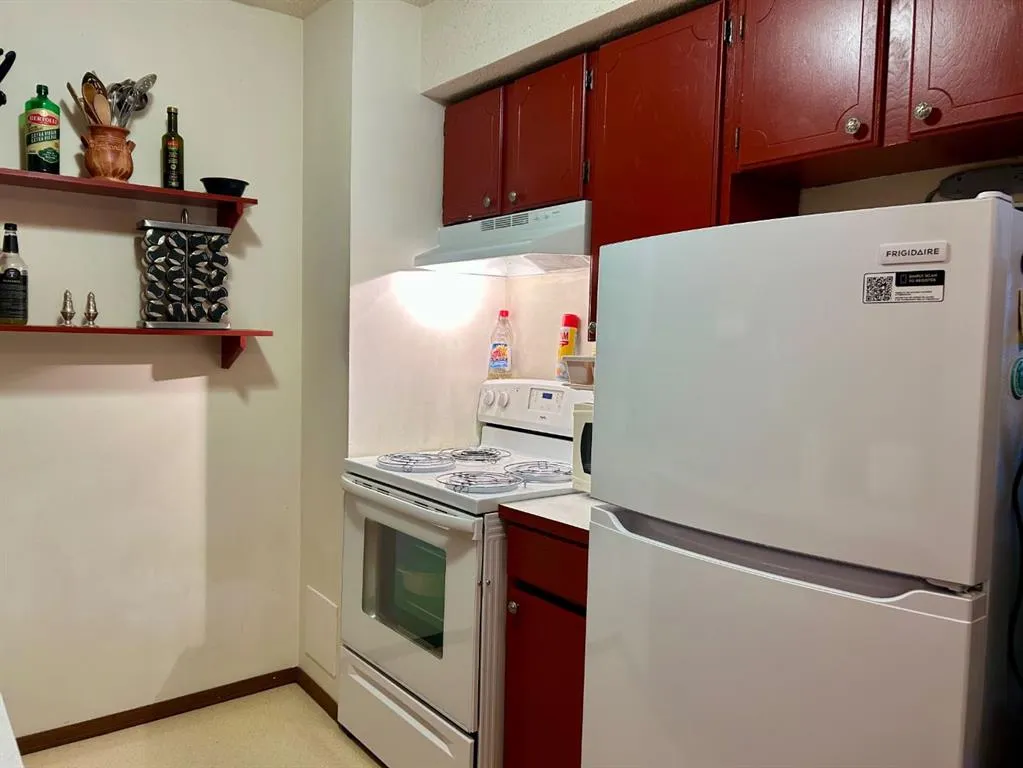 4940 39 Avenue SW, #71