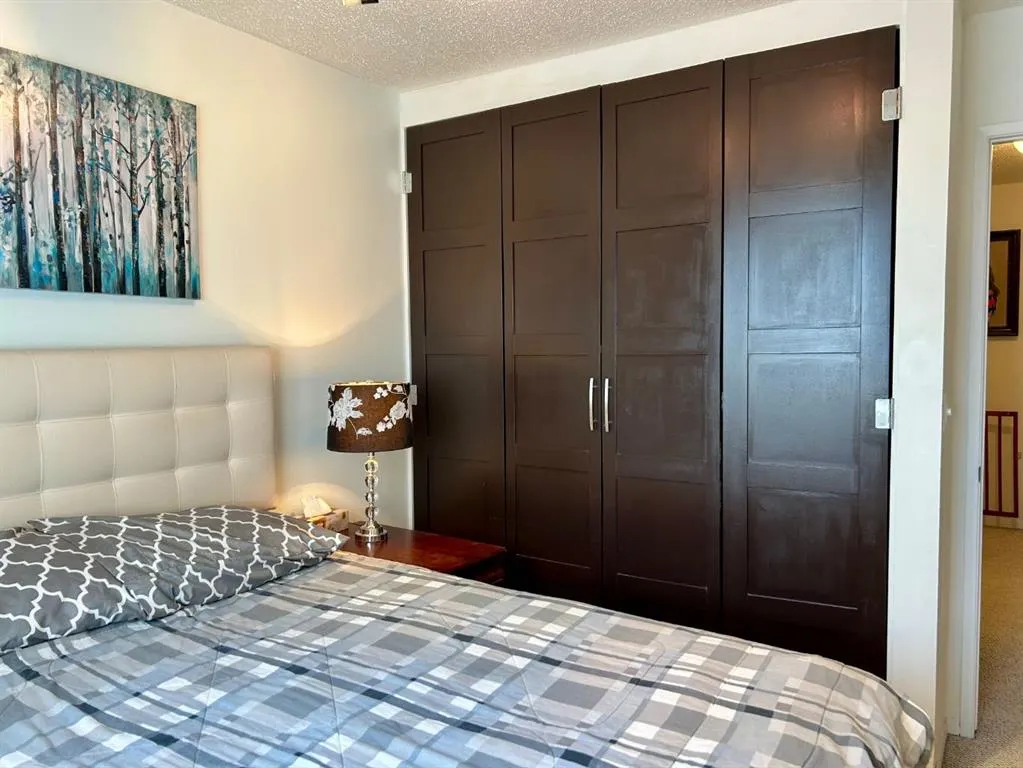4940 39 Avenue SW, #71