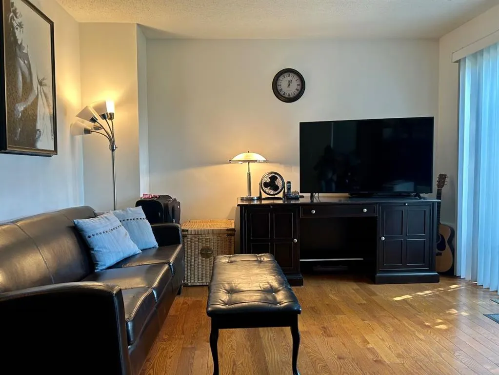 4940 39 Avenue SW, #71
