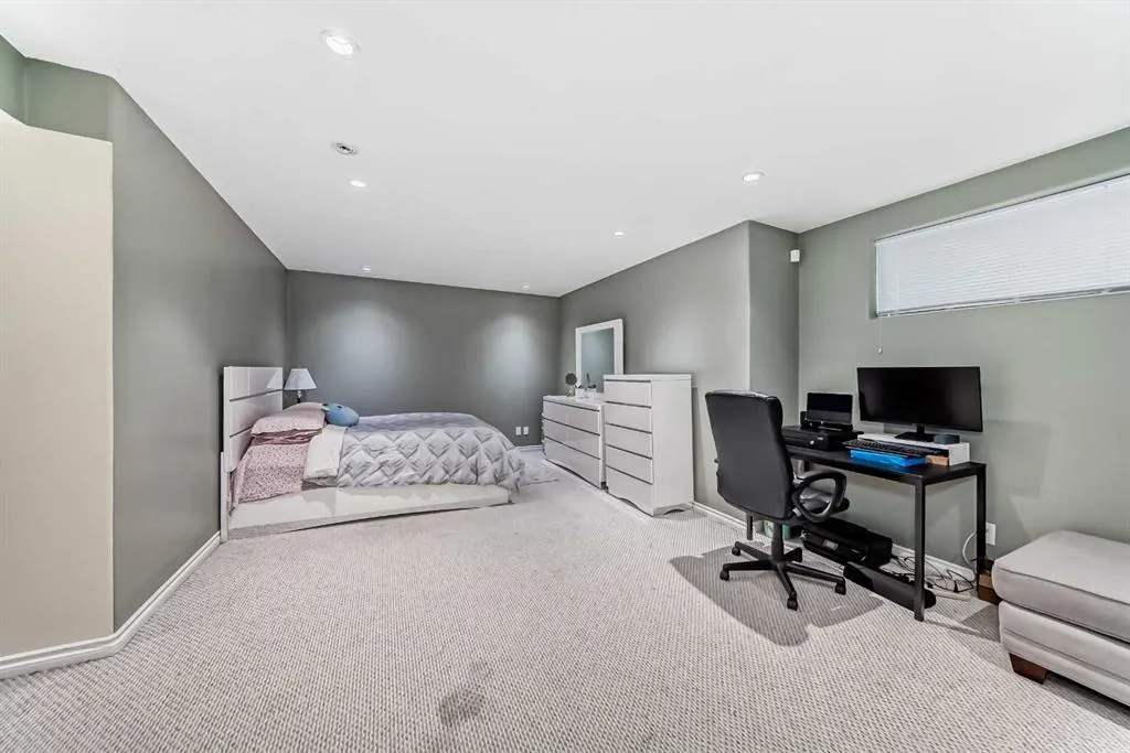 100 Coopers Common SW, #116