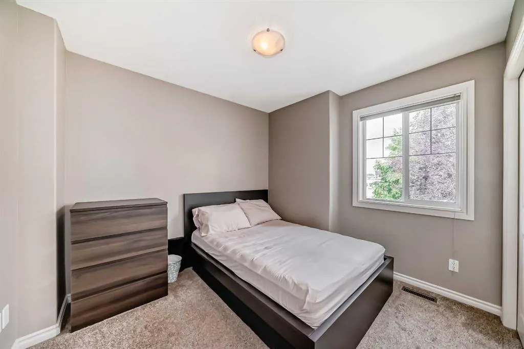 100 Coopers Common SW, #116
