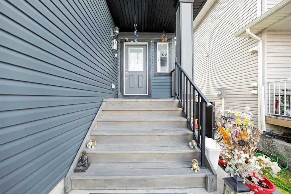 31 Baysprings Way SW