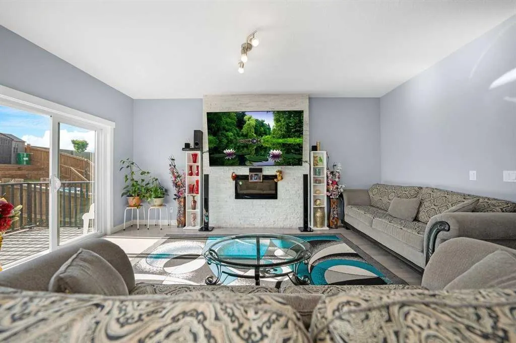 31 Baysprings Way SW