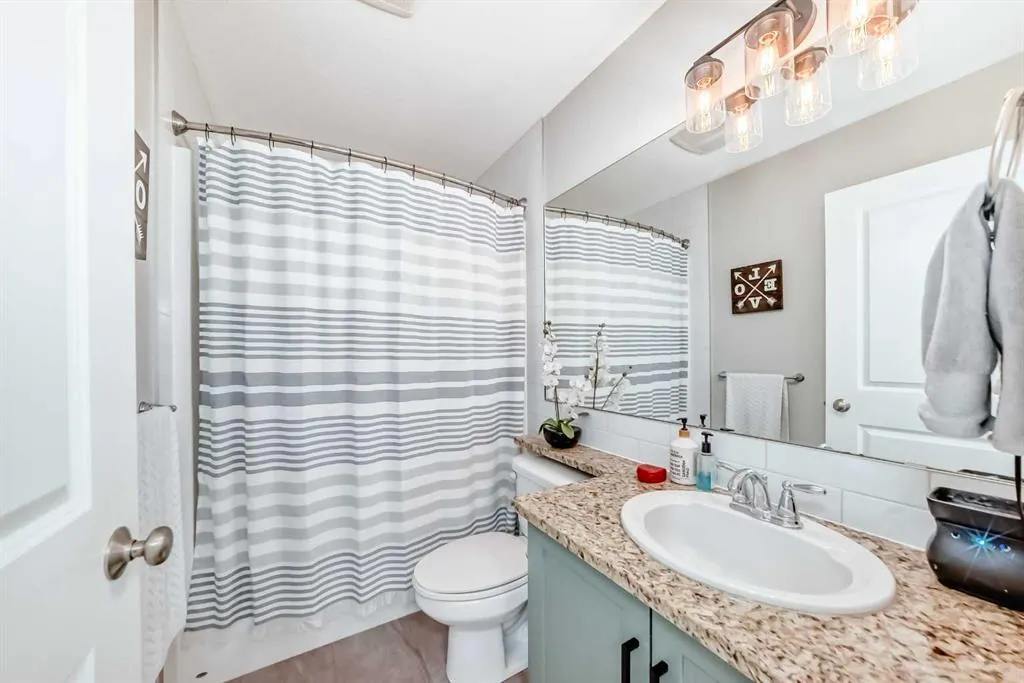 263 Coopers Hill SW