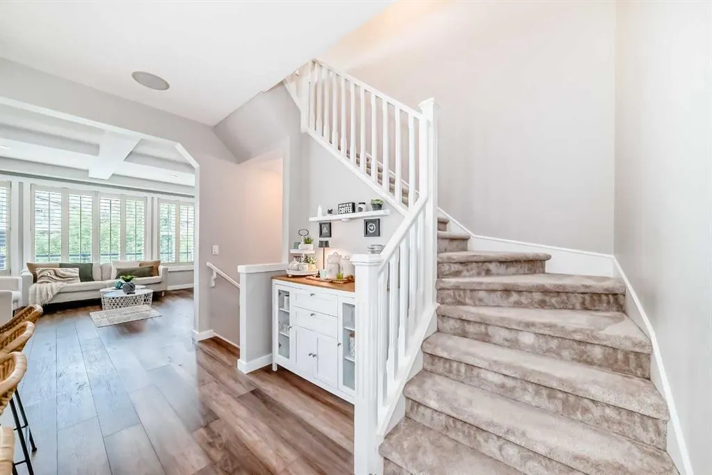 263 Coopers Hill SW
